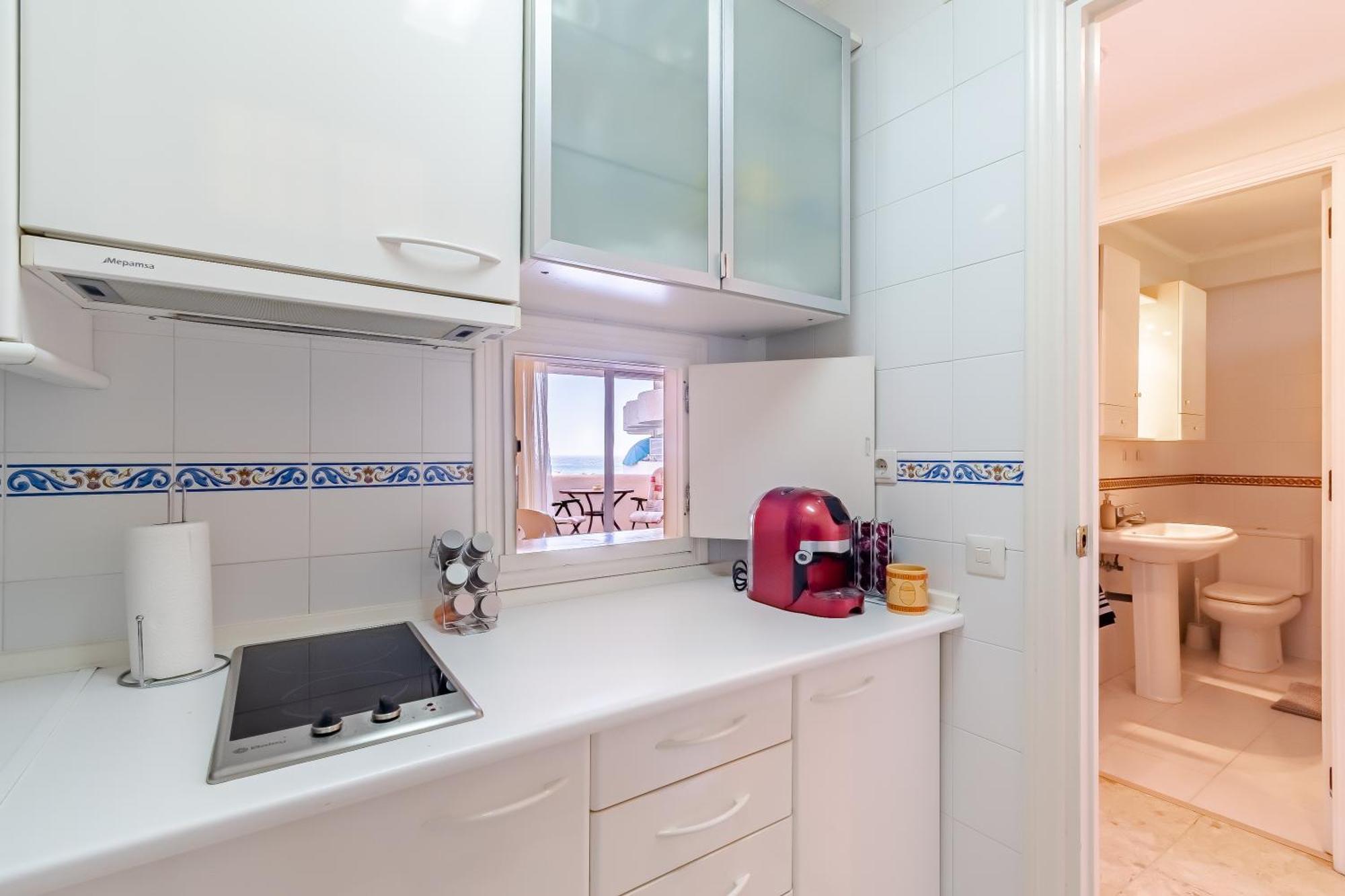 Sea Views In Marbesa Apartment